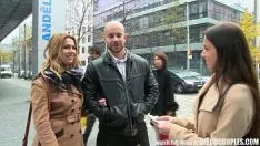 Oynat Fahişe kız öder birkaç için üçlü Seks