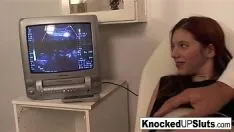 Piękne filmy Xxx z ciężarną przyłapaną przez lekarza