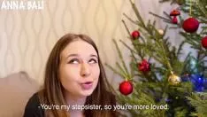 Jouer Babbo Natale quando deve scopare ragazze con i capelli biondi che hanno seni voluttuosi che hanno bisogno di essere baciati