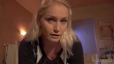 Jouer Questa milf bionda è dell'umore giusto per un incontro sessuale come non l'avevi mai sognato e puoi farlo