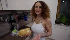 Tiganca cu chef de futut face orice i se cere in materie de sex