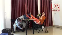 Secrete obraznice de birou: MILF curbată tachinează și suge pula