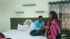 Reproducir El íntimo encuentro sexual secreto de Bengali Bhabhi
