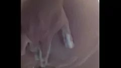 Redare Masturbarea la duș cu o doză de joc anal - amatori și excitat