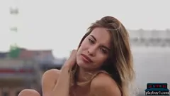 Reproducir Petite Latina Teen Toni Maria Explícita Striptease en solitario