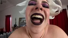 Reproducir El apetito insaciable de Ursula: un encuentro mágico de vore con Jane Judge
