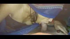 Oynat Sıska genç, onun büyük göğüsleri üzerine sert vurma alır